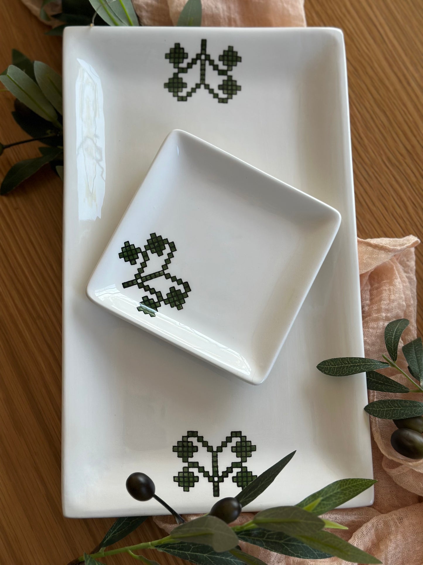 Stitched In Stone Square Plate